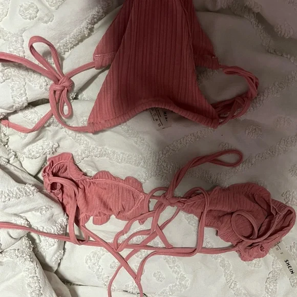 SHEIN Pink Ribbed Bikini Set - Picture 3 of 4